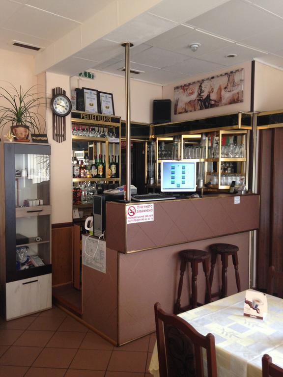 Hotel Rade 1 Vratsa 외부 사진